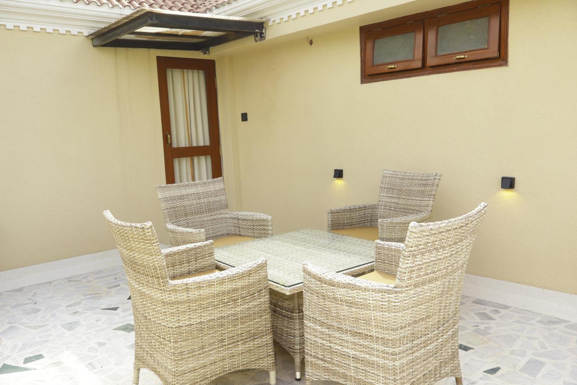 Suramya Homestay Bhopal Exteriör bild